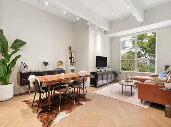 184 Kent image 1 of 8