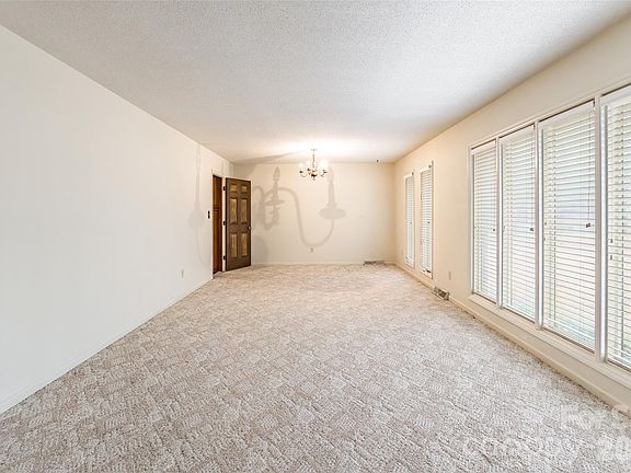 5th image of 4340 Wood Forest Dr