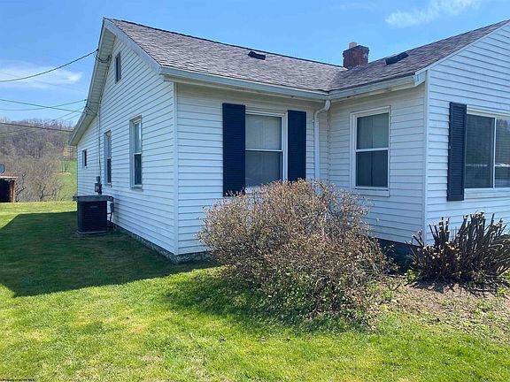 2nd image of 51 Pleasantview Rd