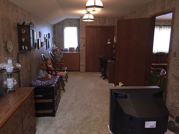 Bedroom on 2nd floor