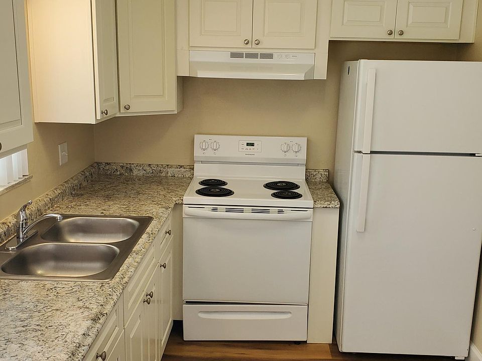 Cozy kitchen