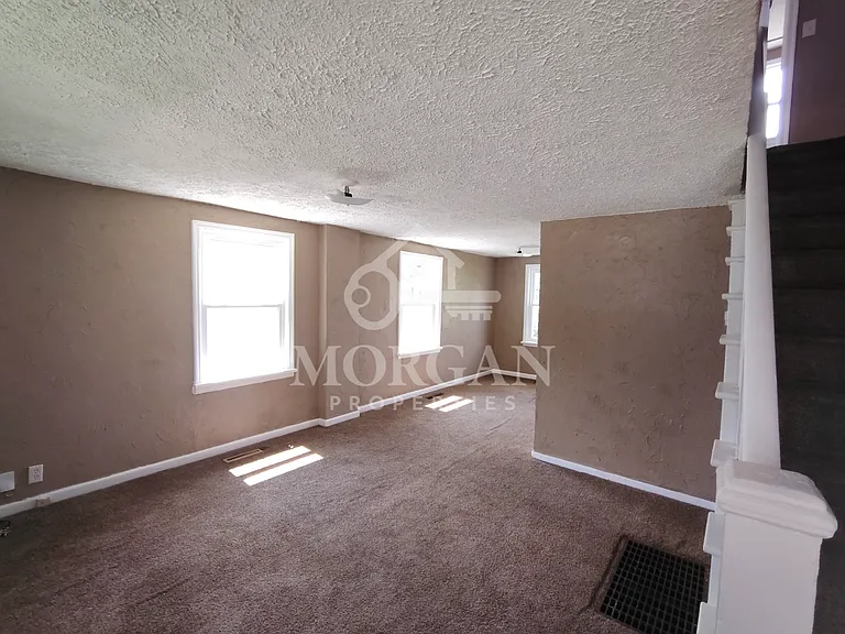 3507 Brown St — Photo 2
