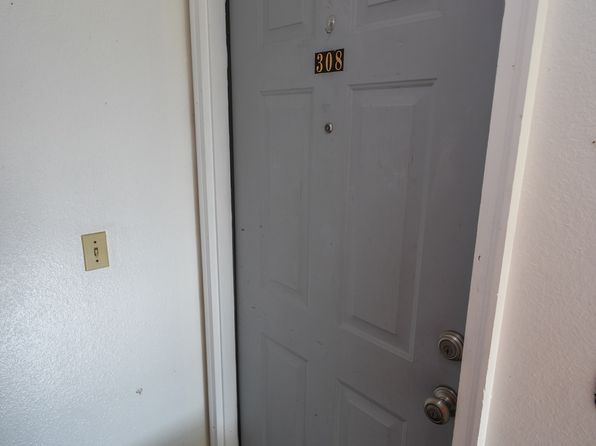 302 S McLoughlin Blvd #308