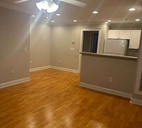 2nd image of 490 Barnett Shoals Rd APT 914