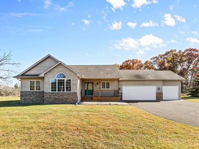 37305 Eagle Ct, North Branch, MN, 55056