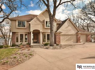 2325 Dodge Ct, Plattsmouth, NE 68048