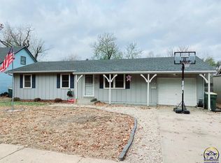 3121 SW Atwood Ave, Topeka, KS 66614