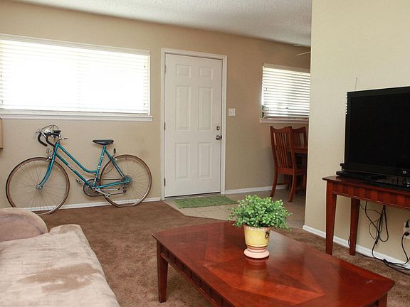 3rd image of 1314 S Saint Louis Ave #0