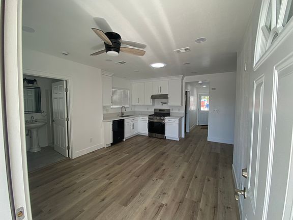 5th image of 121 E Phillips Blvd