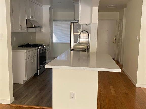 3rd image of 4305 Alameda De Las Pulgas
