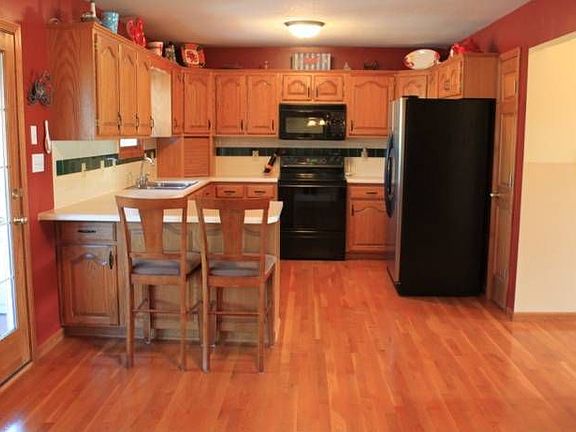 3rd image of 1605 Independence Dr