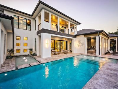691 Annemore LN, Naples, FL, 34108