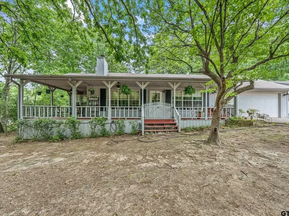 217 Mesa Verde Path, Holly Lake Ranch, TX 75765