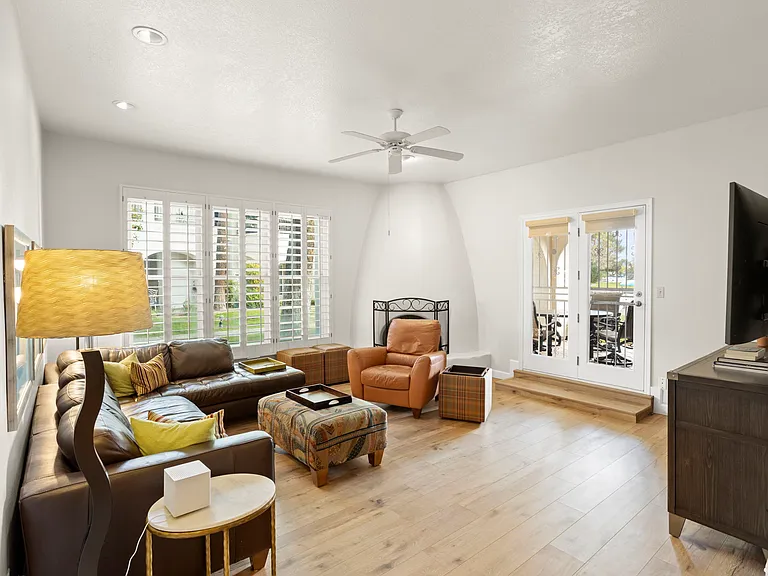 5200 S Lakeshore Dr #128 — Photo 48