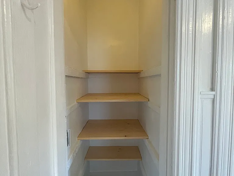 520 Washington St — Photo 15