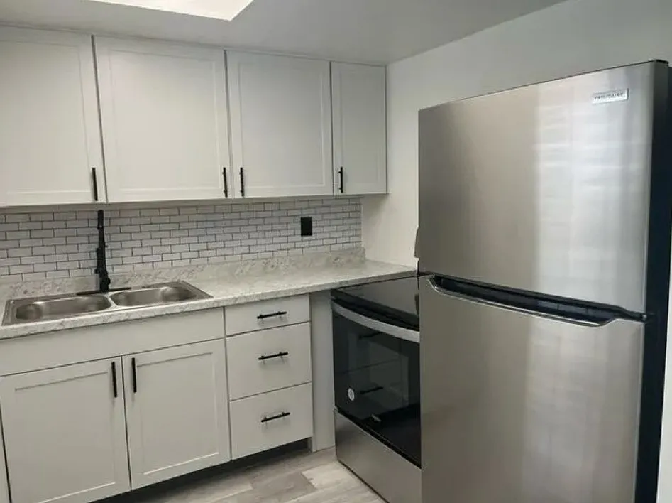 2 bed, 1.0 bath, 780 sqft, $1,550 — Photo 3