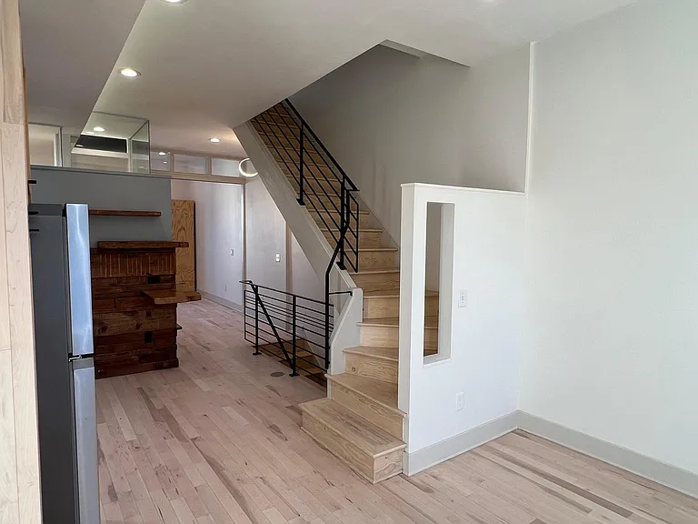 2019 S Beechwood St #2 — Photo 1