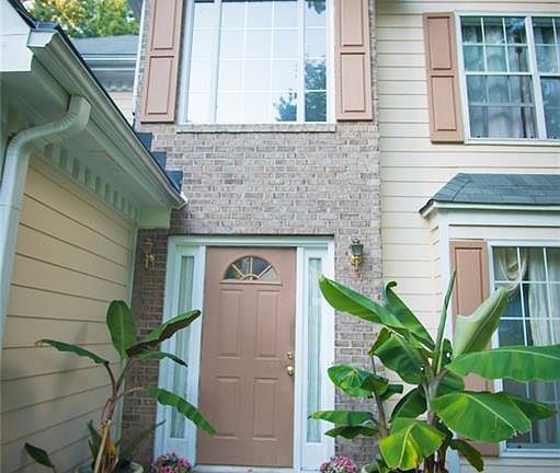 3rd image of 5533 Forest Dr