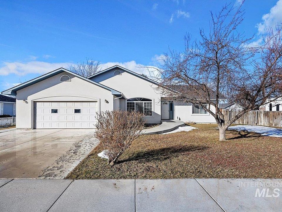 1st image of 457 Eastgate Dr