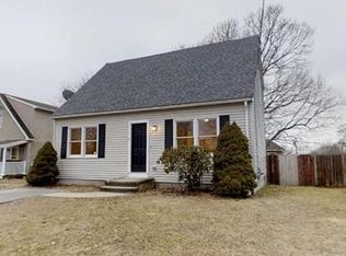 3 Buttonwood Ln, Acushnet, MA 02743