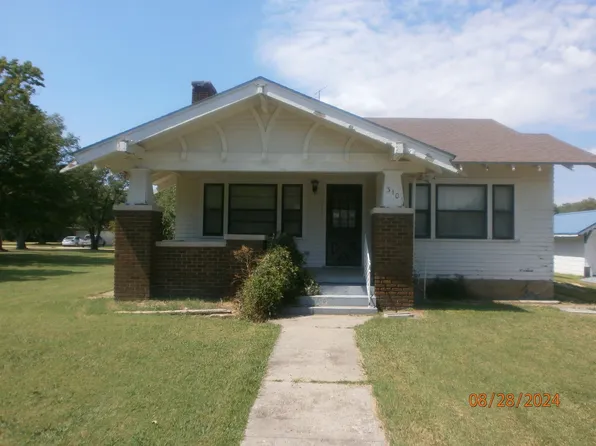 310 N Main St, Hope, KS 67451
