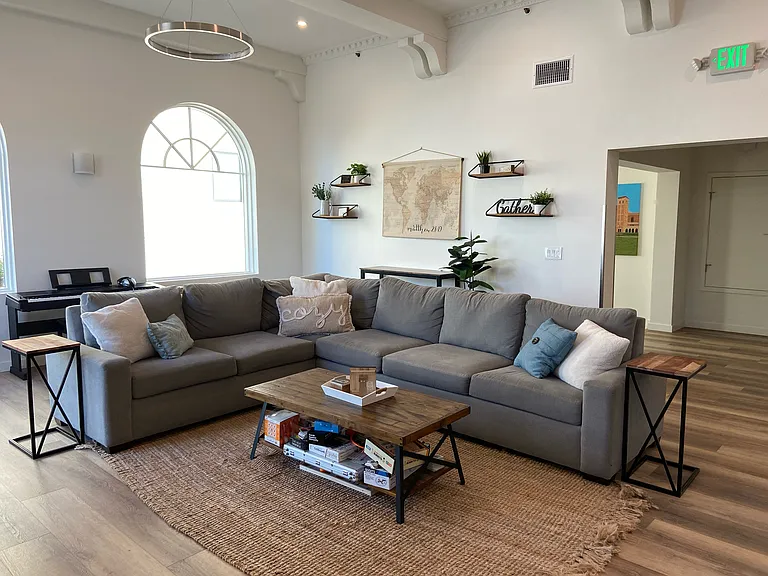 626 Landfair Ave — Photo 13