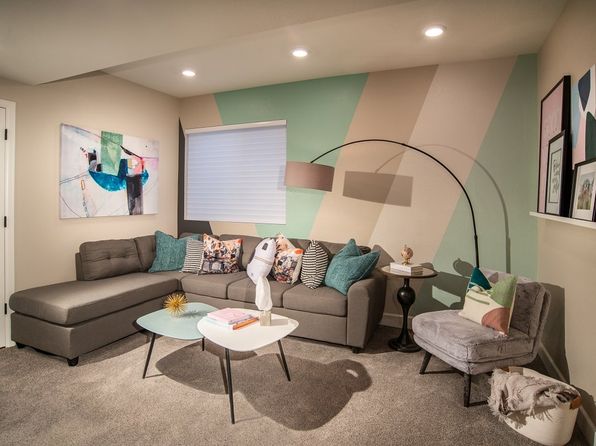 aurora-colorado-343113779 picture