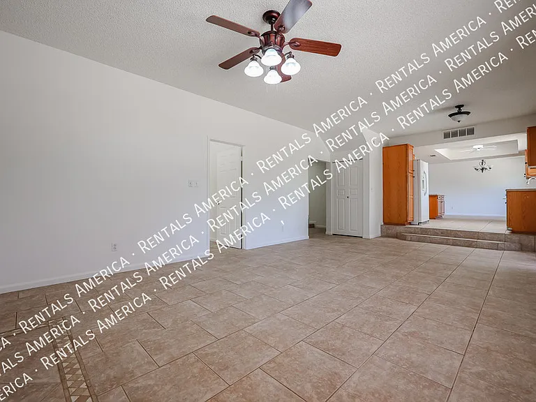 2723 S Estrella Cir — Photo 19
