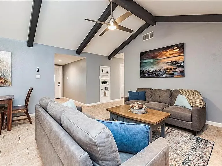 9400 Mountain Quail Rd — Photo 10