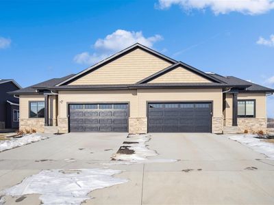 1262 Berkshire Ln #B, North Liberty, IA, 52317