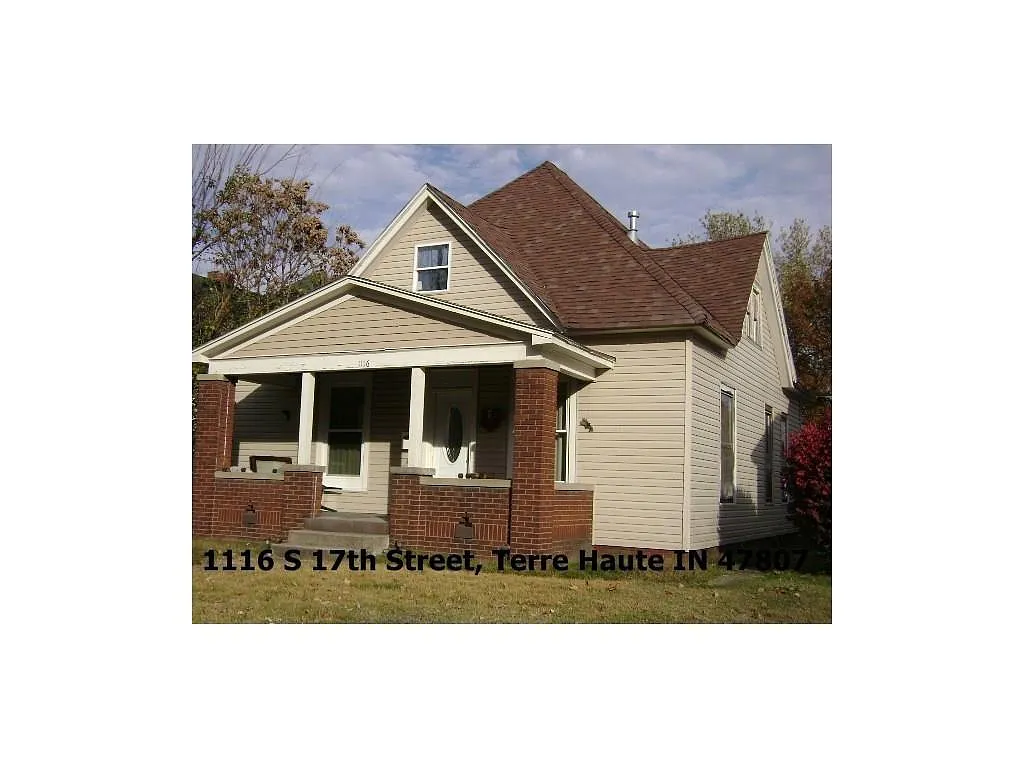 300 S 17th St photo 1