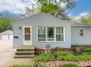 2602 Cedar Heights Dr, Cedar Falls, IA