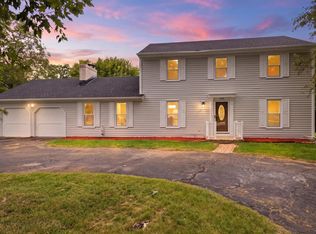 21195 Bramblewood TRAIL, Brookfield, WI 53045