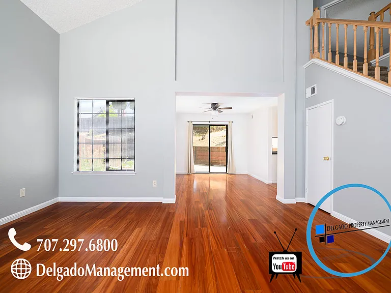 337 Seahorse Dr — Photo 5