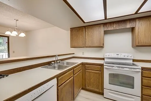 16008 Village Green Dr #A — Photo 11