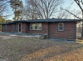 2498 Johnson Dr, Doraville, GA 30340