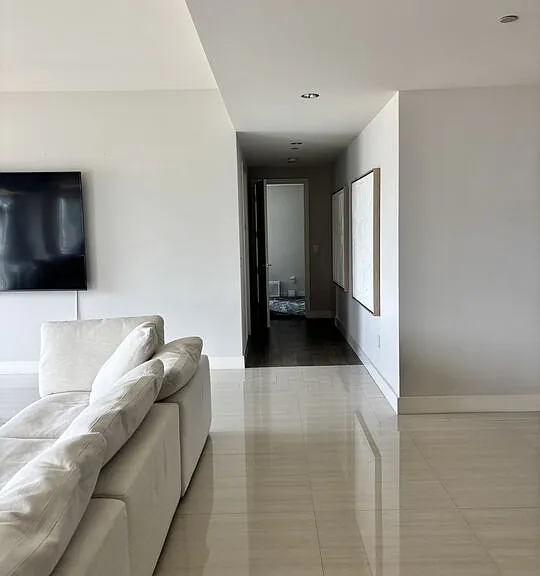 10727 Wilshire Blvd #2002 — Photo 38