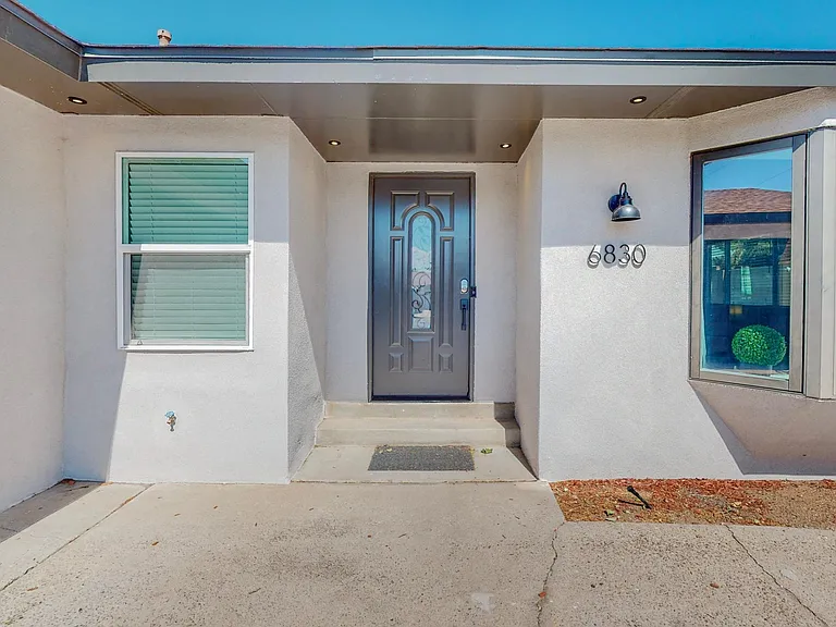 6830 Louisiana Blvd NE — Photo 42