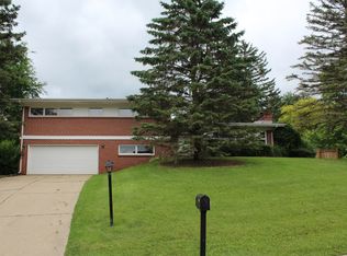 3208 Alta Vista Rd, Rockford, IL 61107