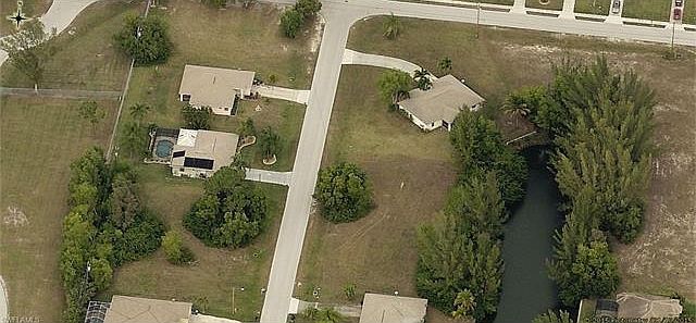 2nd image of 3419 SW 17th Pl