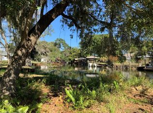 917 Waterway Ter, Lake Placid, FL 33852