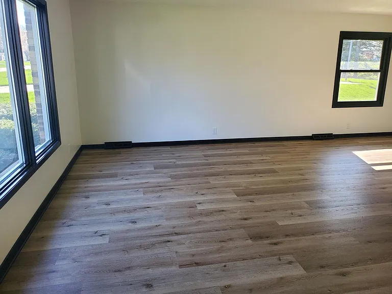 18625 Lola Dr — Photo 9