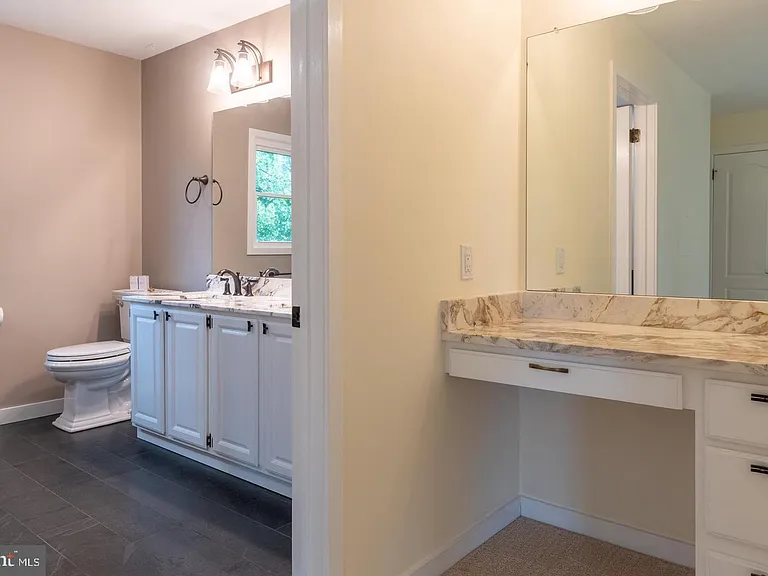 56 W Windrose Dr — Photo 62