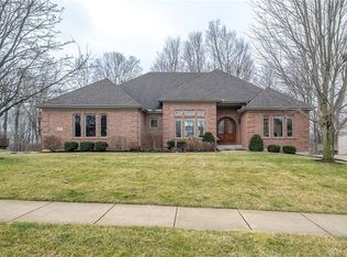 2907 Maginn Dr, Beavercreek, OH 45434
