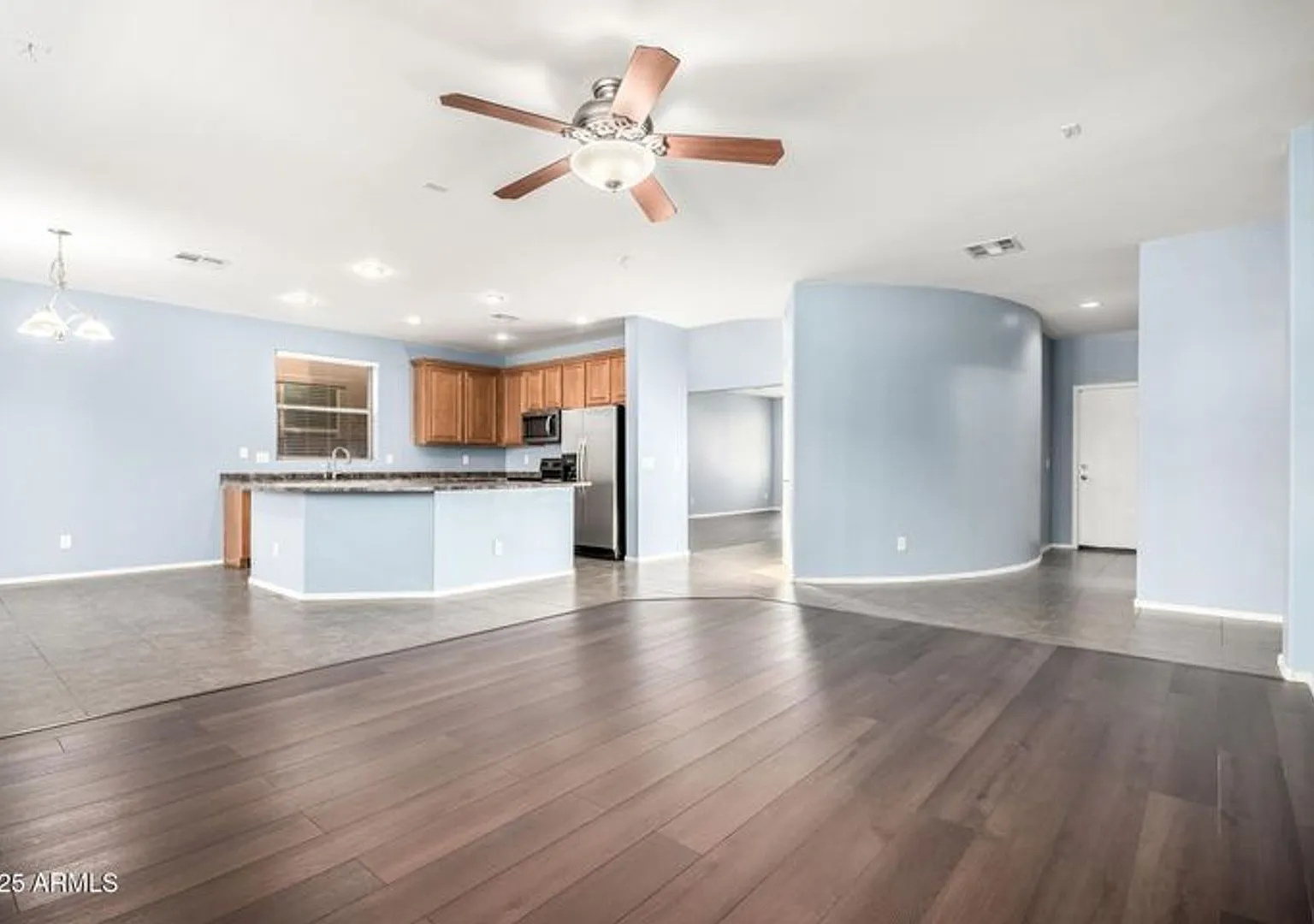 7842 W Andrea Dr, Peoria 5 Bed, 3.5 Bath w/Pool — Photo 4
