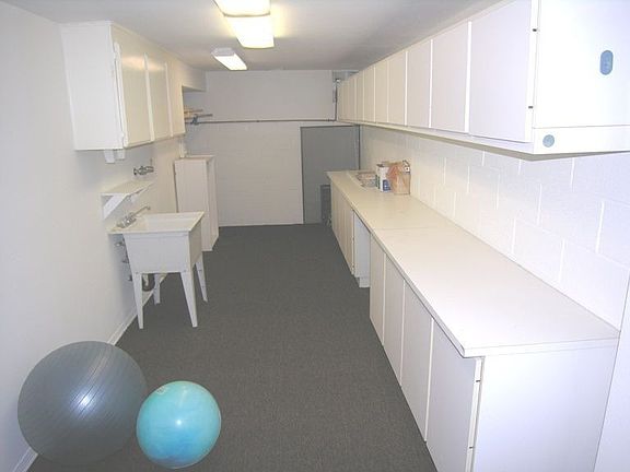 3rd image of 18759 Hatteras St Unit 23