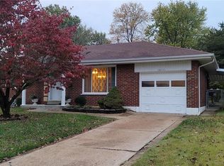10111 Maryvale Ln, Saint Louis, MO