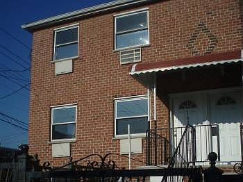 1st image of 1001 E 228th St