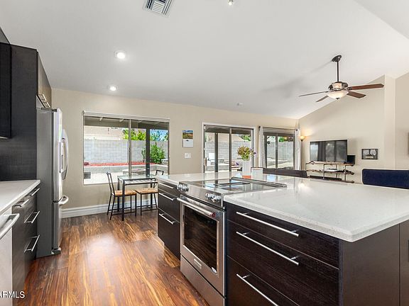 4th image of 1008 E Wickieup Ln