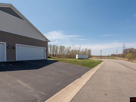 2nd image of 1059 Sakatah Ct